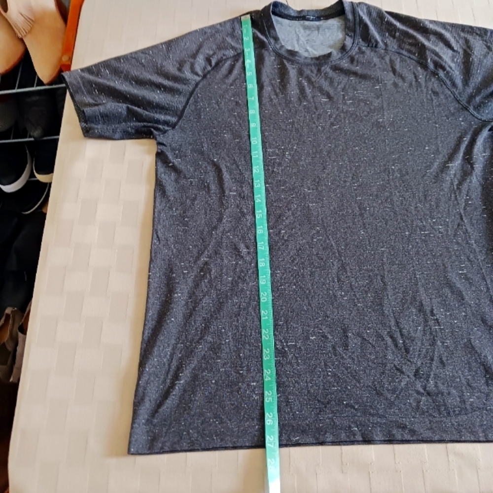 Lululemon Metal Vent Short Sleeve Shirt - Picture 9 of 9